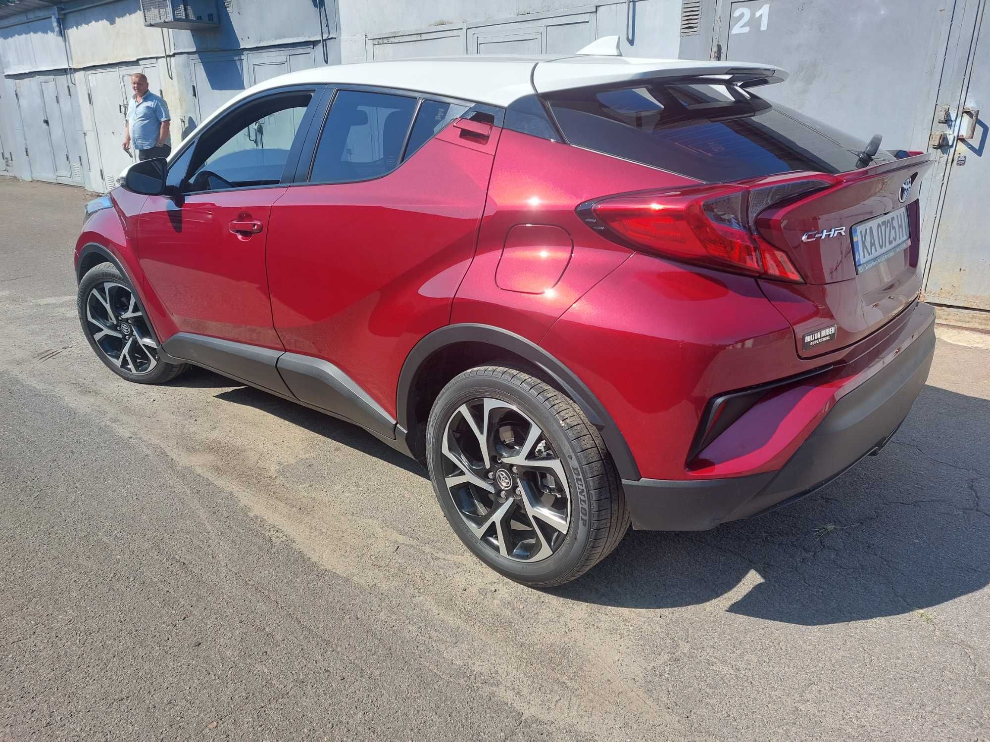 Продам Toyota C-HR
