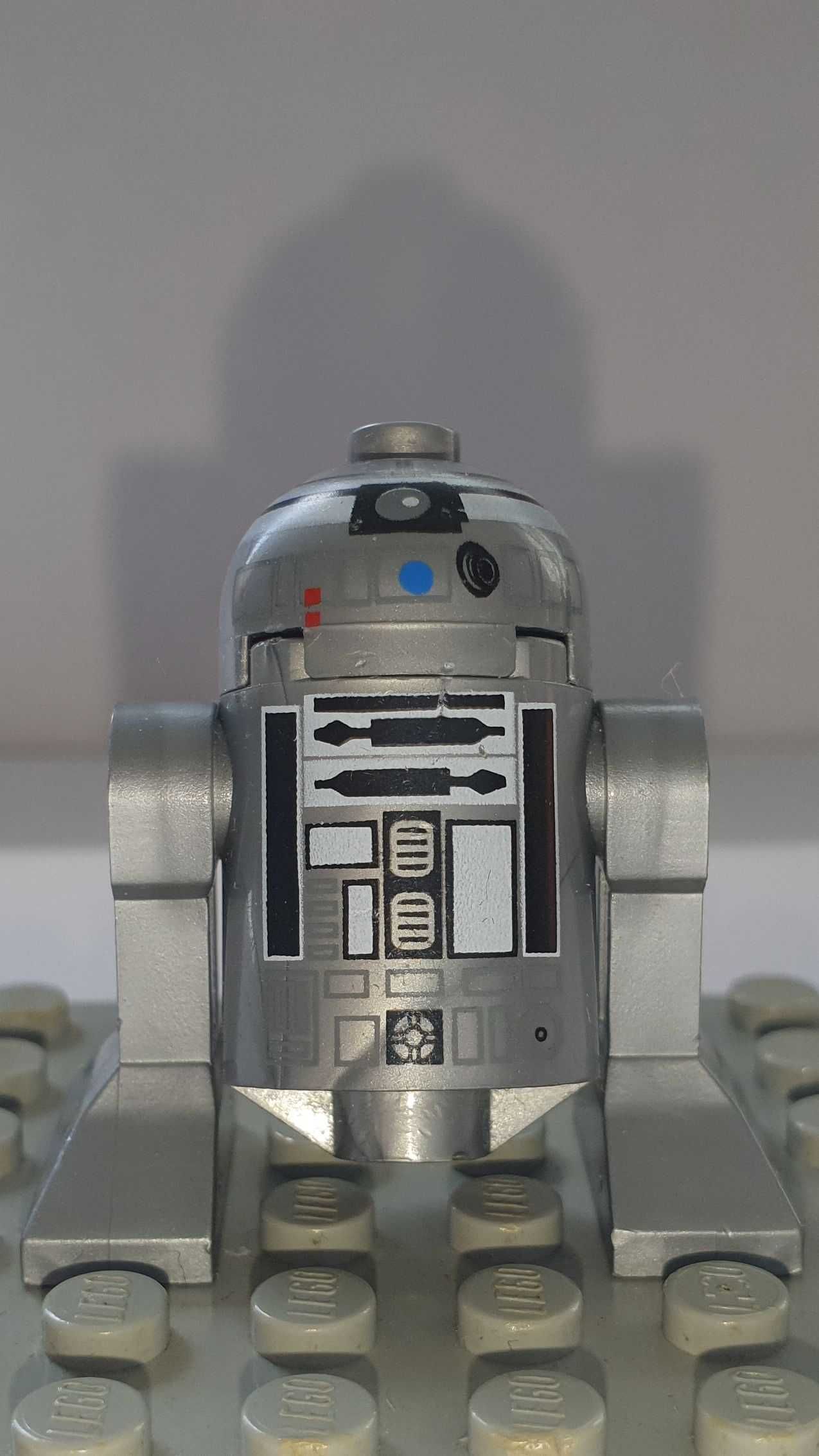 0017 Figurka LEGO sw0303 Star Wars Astromech Droid, R2-Q2