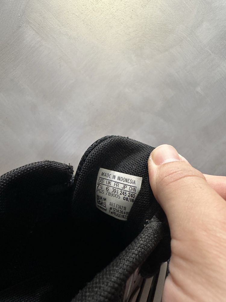 Adidas кросівки оригінал кроссовки оригинал
