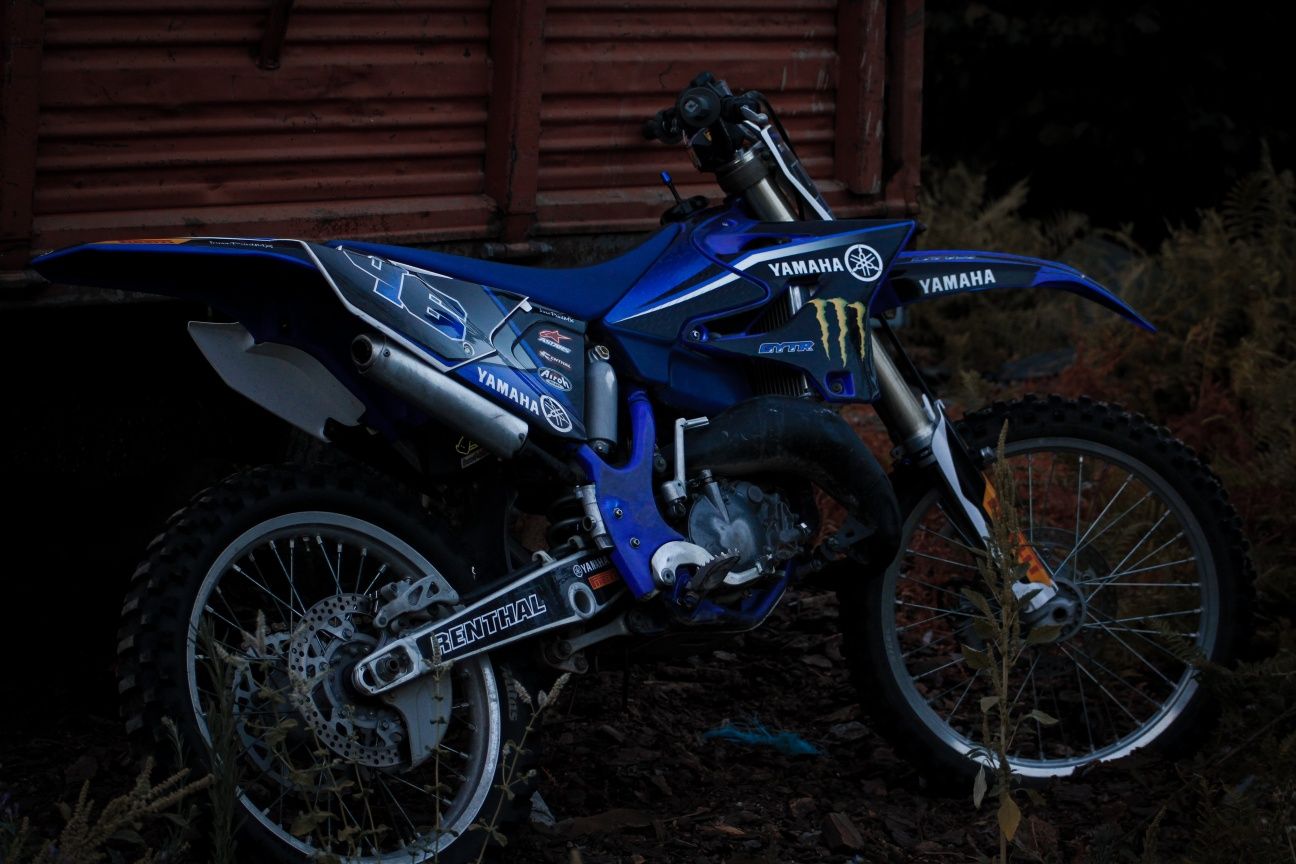 Yamaha yz 125 com extras
