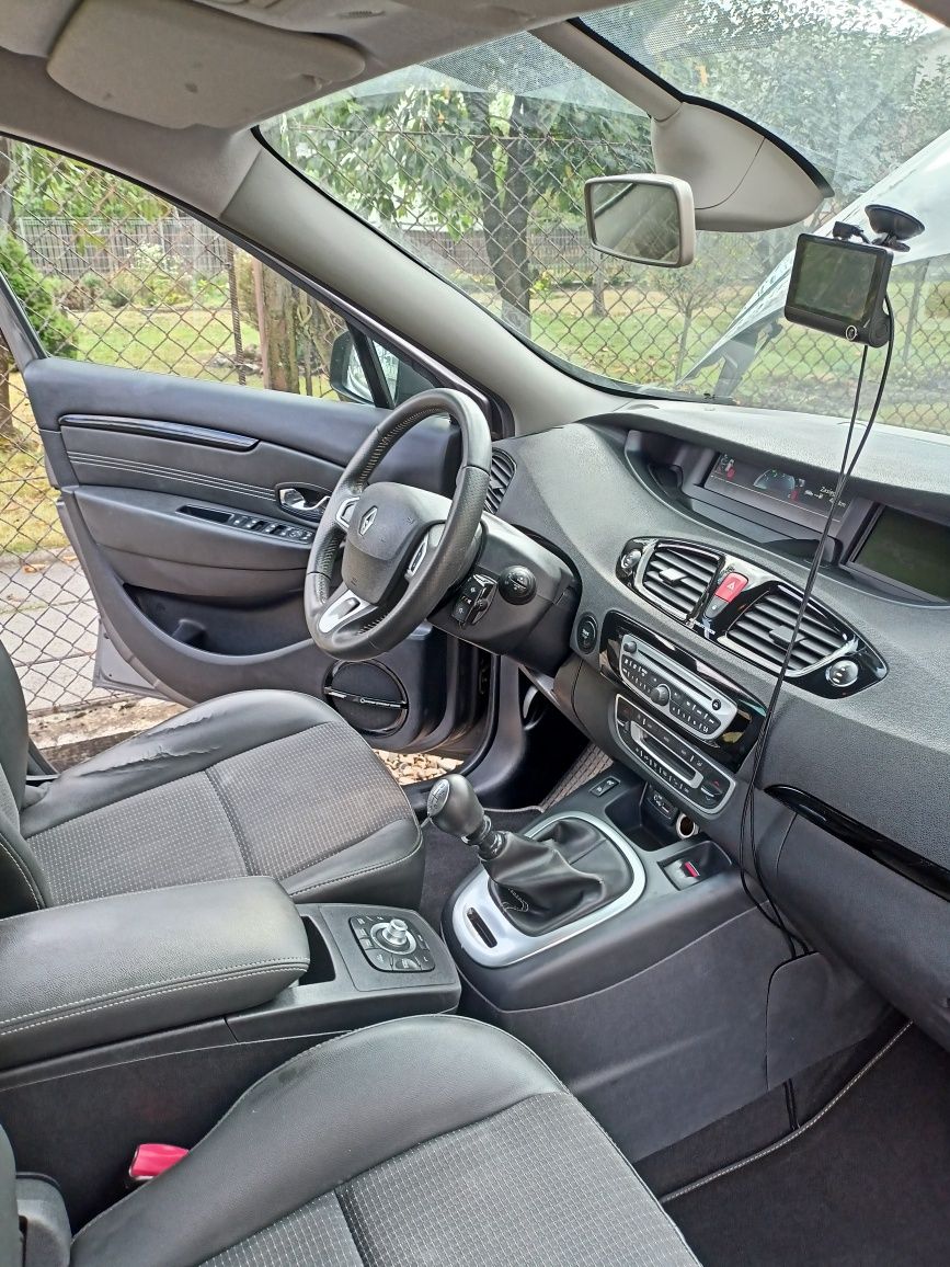 Renault Scenic 3 2011 r 1.6 dCi BOSE 130km