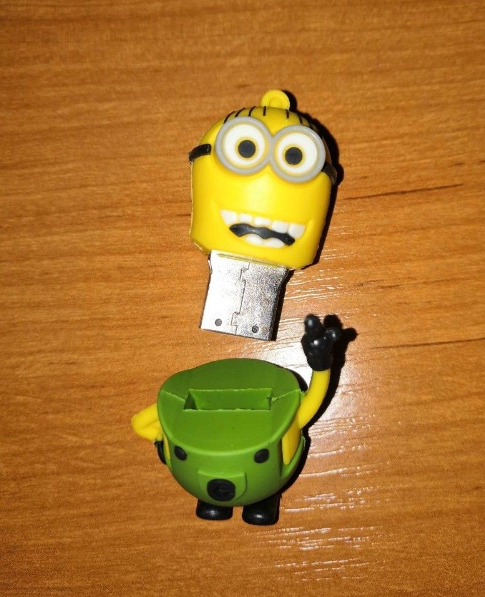 Pendrive Minionek