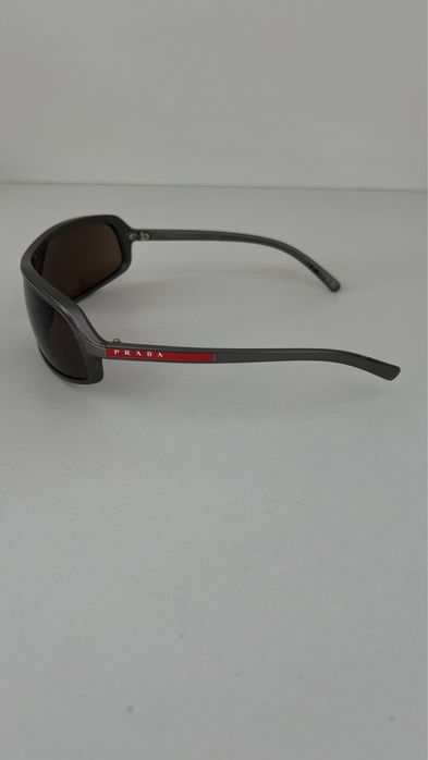 Oculos escuros Prada
