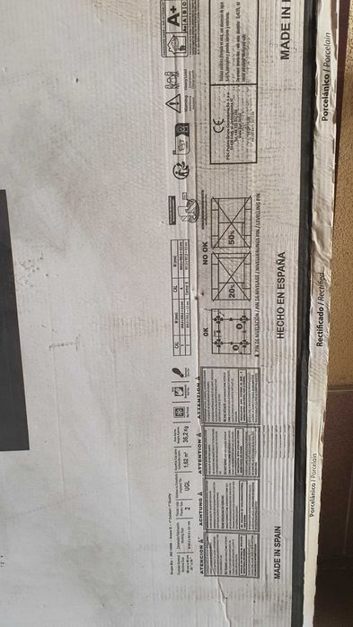 płytki 2szt ( 1 karton)