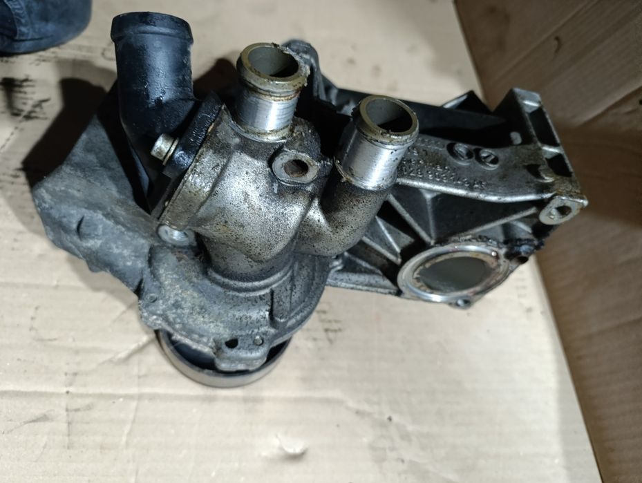 Króciec łapa mocowanie silnika volkswagen passat B5 audi a4 b5 1,9 tdi