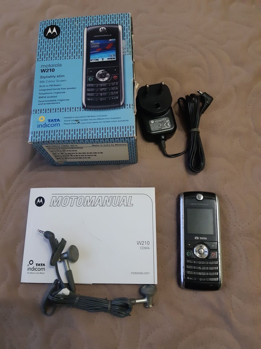 Мобильный телефон CDMA  MOTOROLA    W210