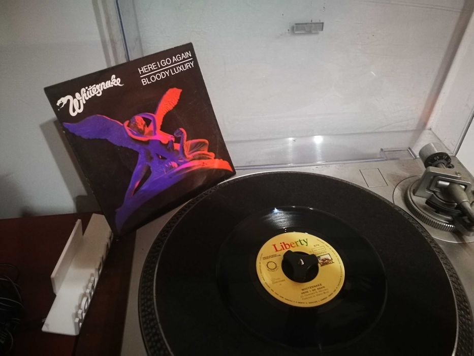 WHITESNAKE (Hard-Rock)-Here I Go Again/Bloody Luxury (POR-1982)SINGLE