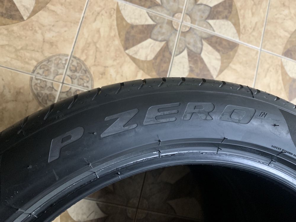 Комплект різношироких літніх шин 275/40/19 на 245/45/19 Pirelli