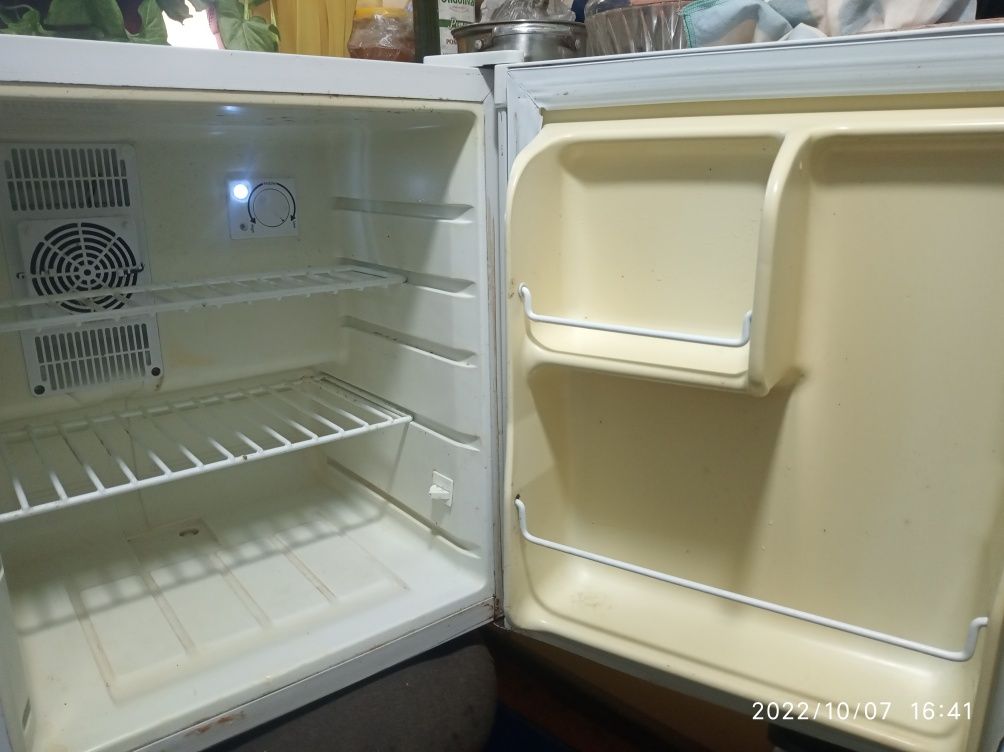 Холодильник, мини бар Gastrorag