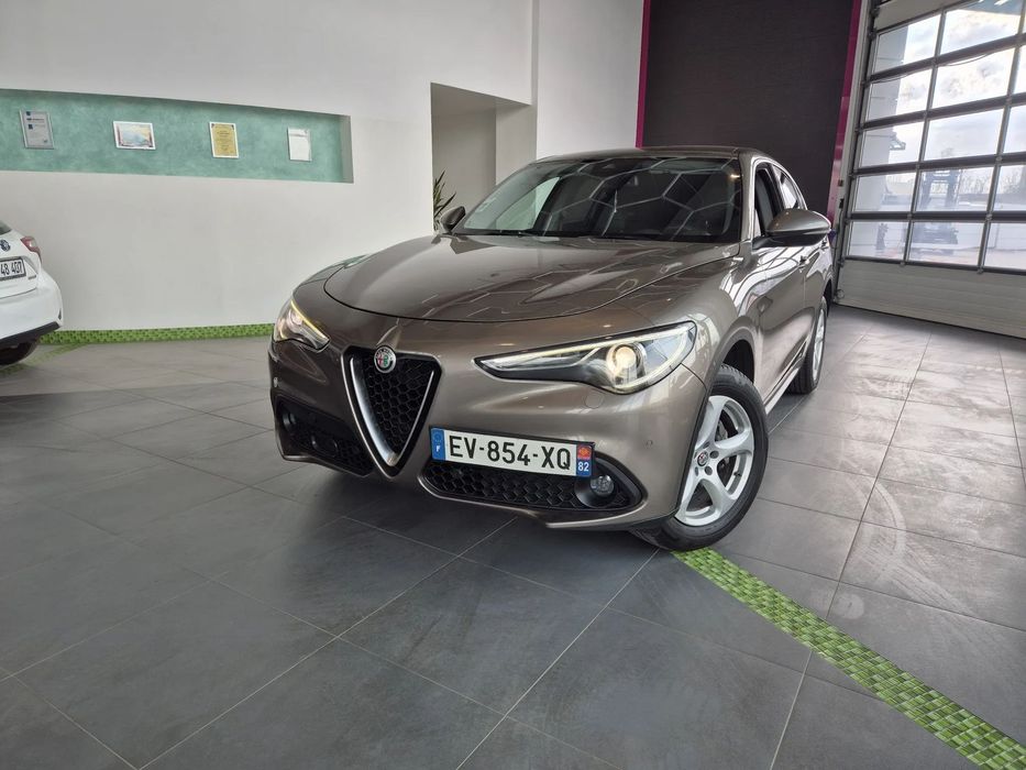Alfa Romeo Stelvio 2.2 Diesel, Q4 = 4X4, Zadbany, Opłacony, Bogate wyposazenie! GWARANCJA