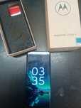 Edge 40 neo z pęknięta szyba