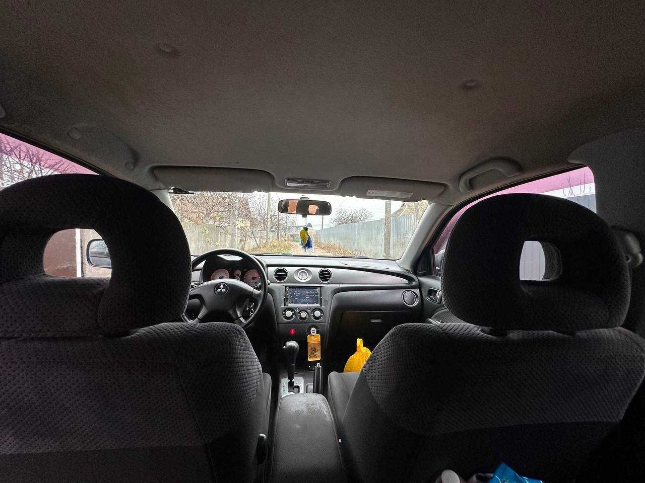 Mitsubishi Outlander 2006 року, 2,4, позашляховик