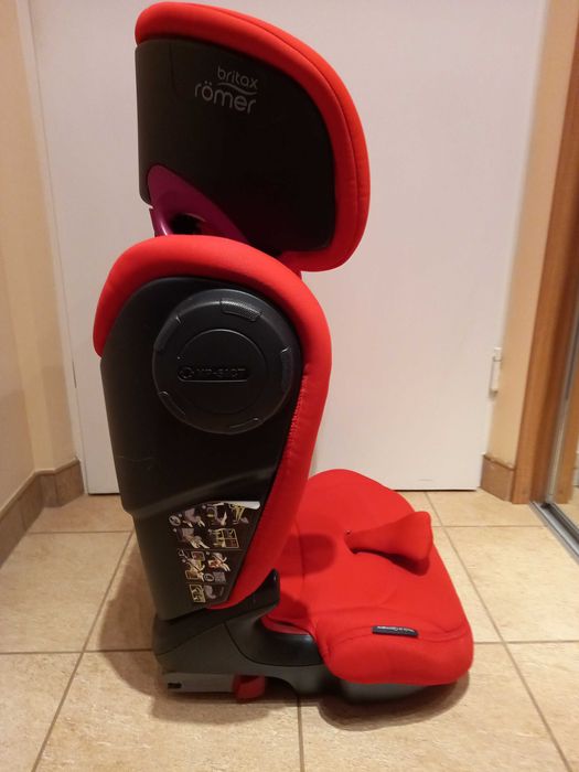 Britax Romer KIDFIX III M 15-36 kg bezwypadkowy