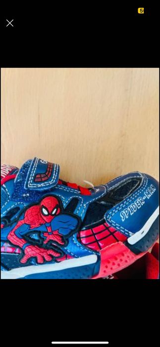 tenis homem aranha