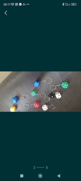 Fiat 126p brelok do kluczy kostką na szczęście