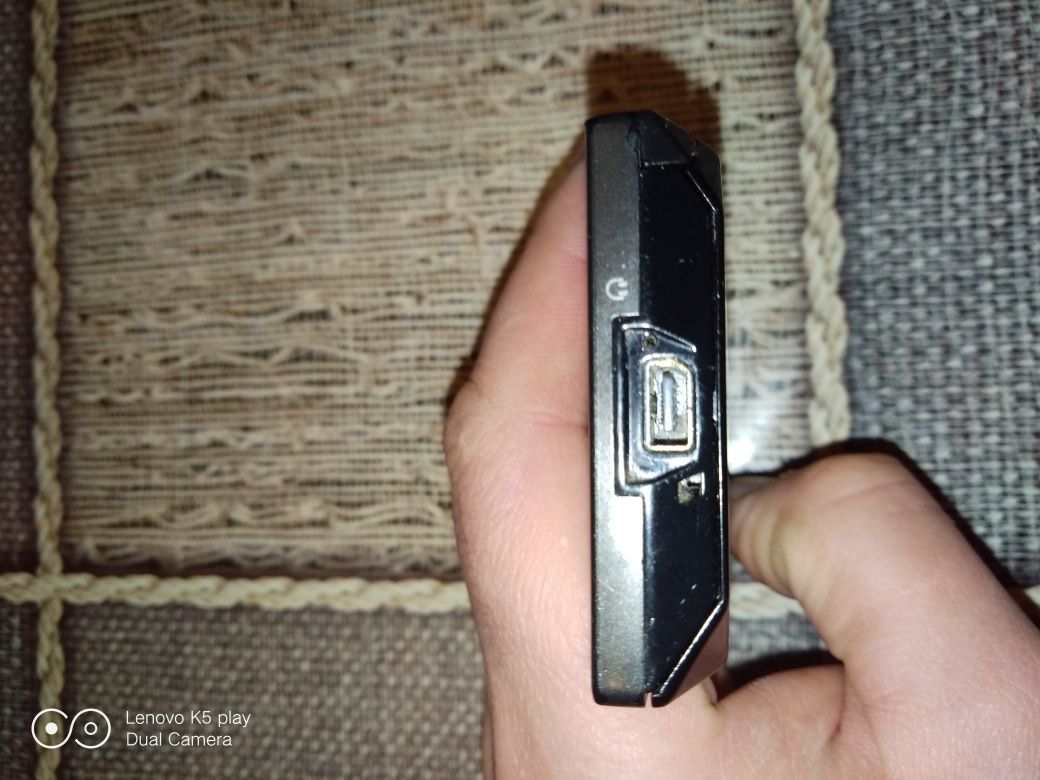 Мобильный телефон HTC P3700