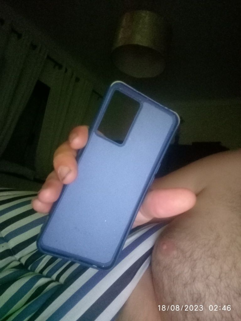 Vendo capa de telemóvel OPPO a 57susado