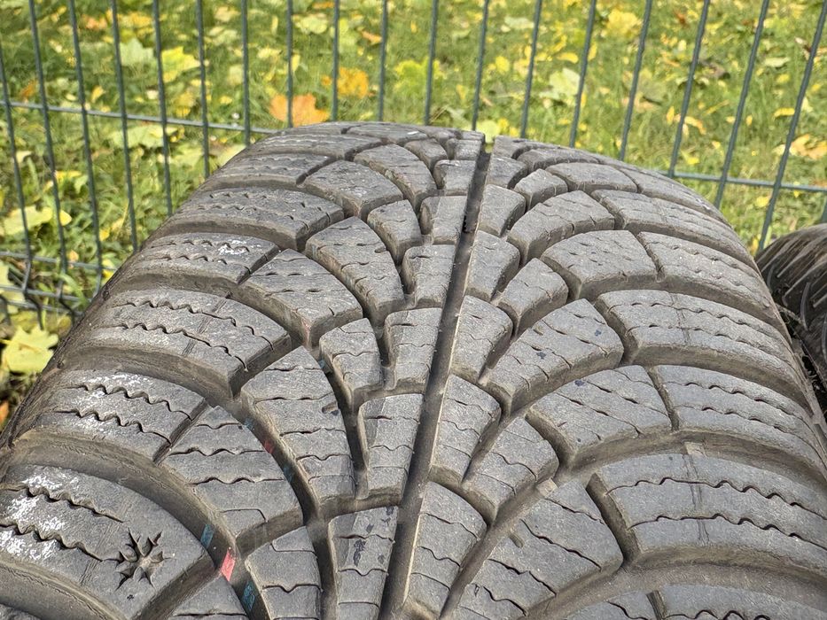 Opony zimowe + felgi stalowe 175/65/15 Goodyear Ultragrip Fiat Punto