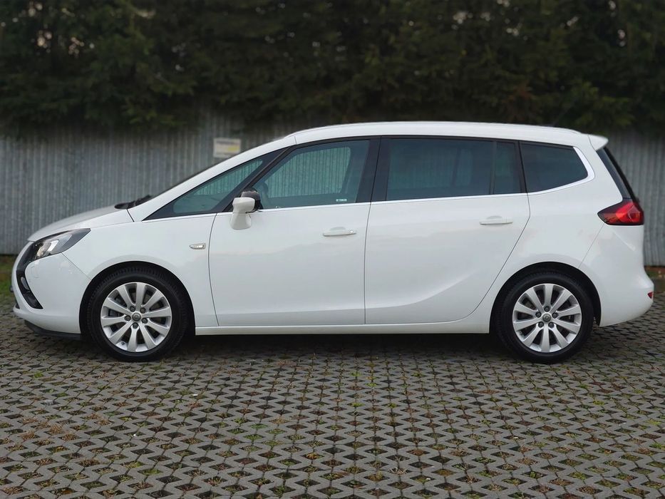 Opel Zafira OPEL ZAFIRA C TOURER Cosmo 1.6 turbo SIDI, 200 KM