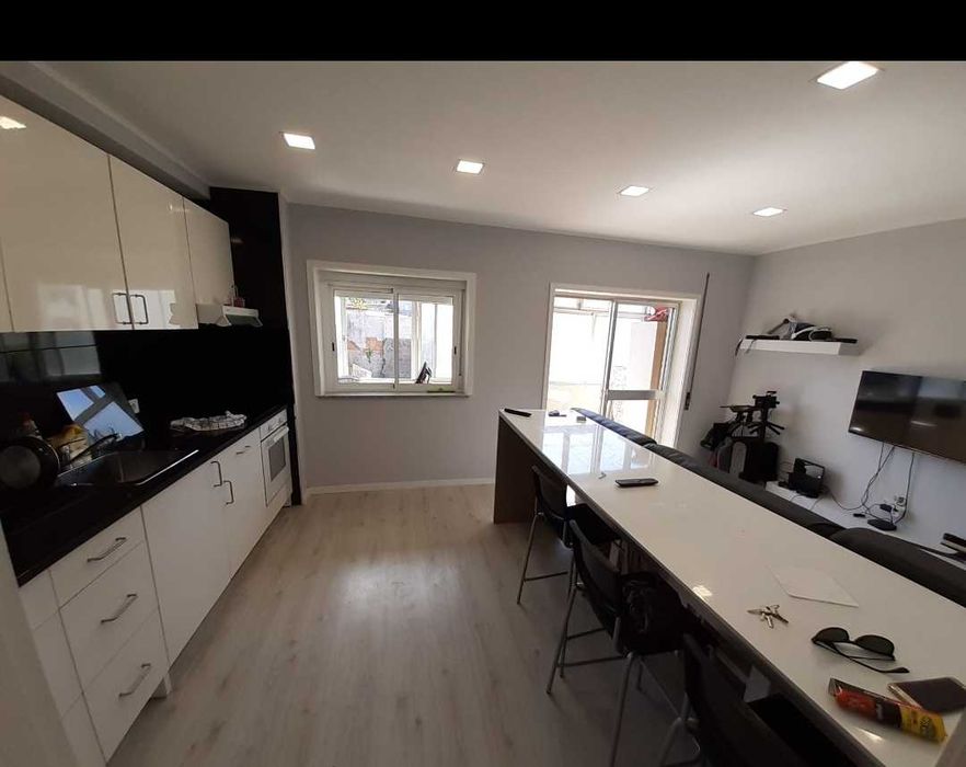 Apartamento Rua da Azenha -Vende-se T3
