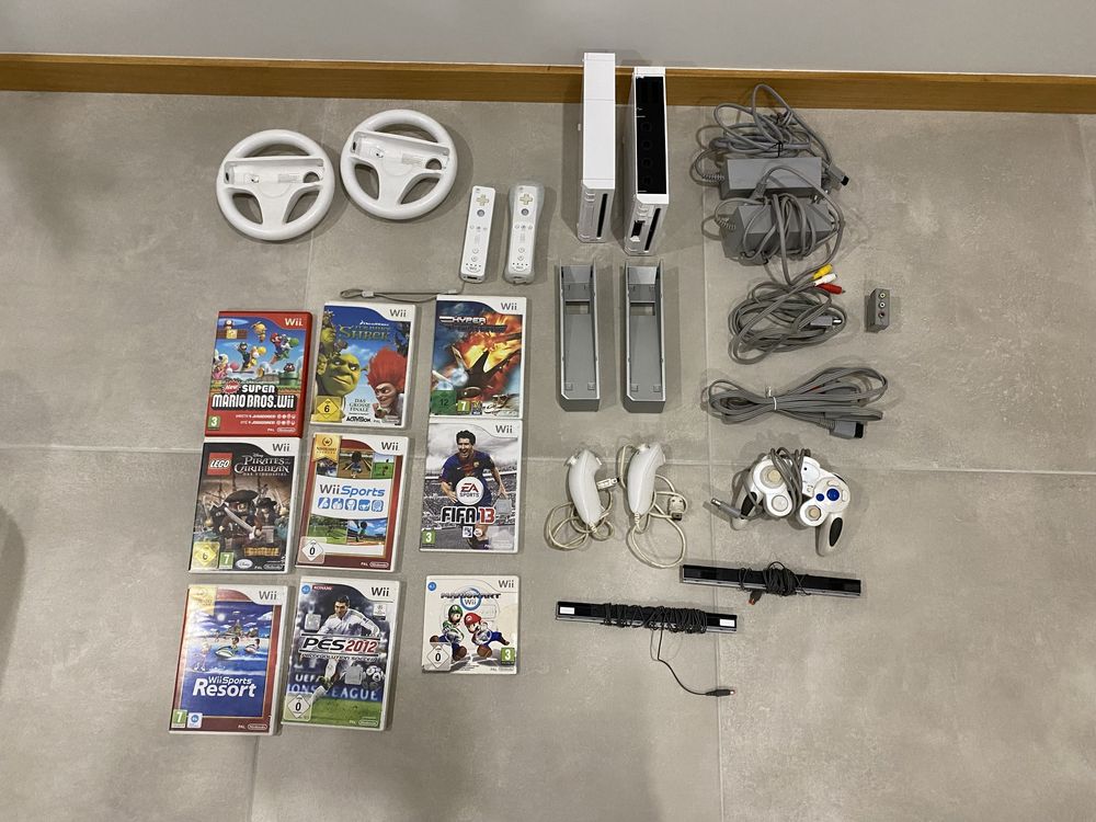 Vendo 2 Wii’s com diversos jogos e acessorios