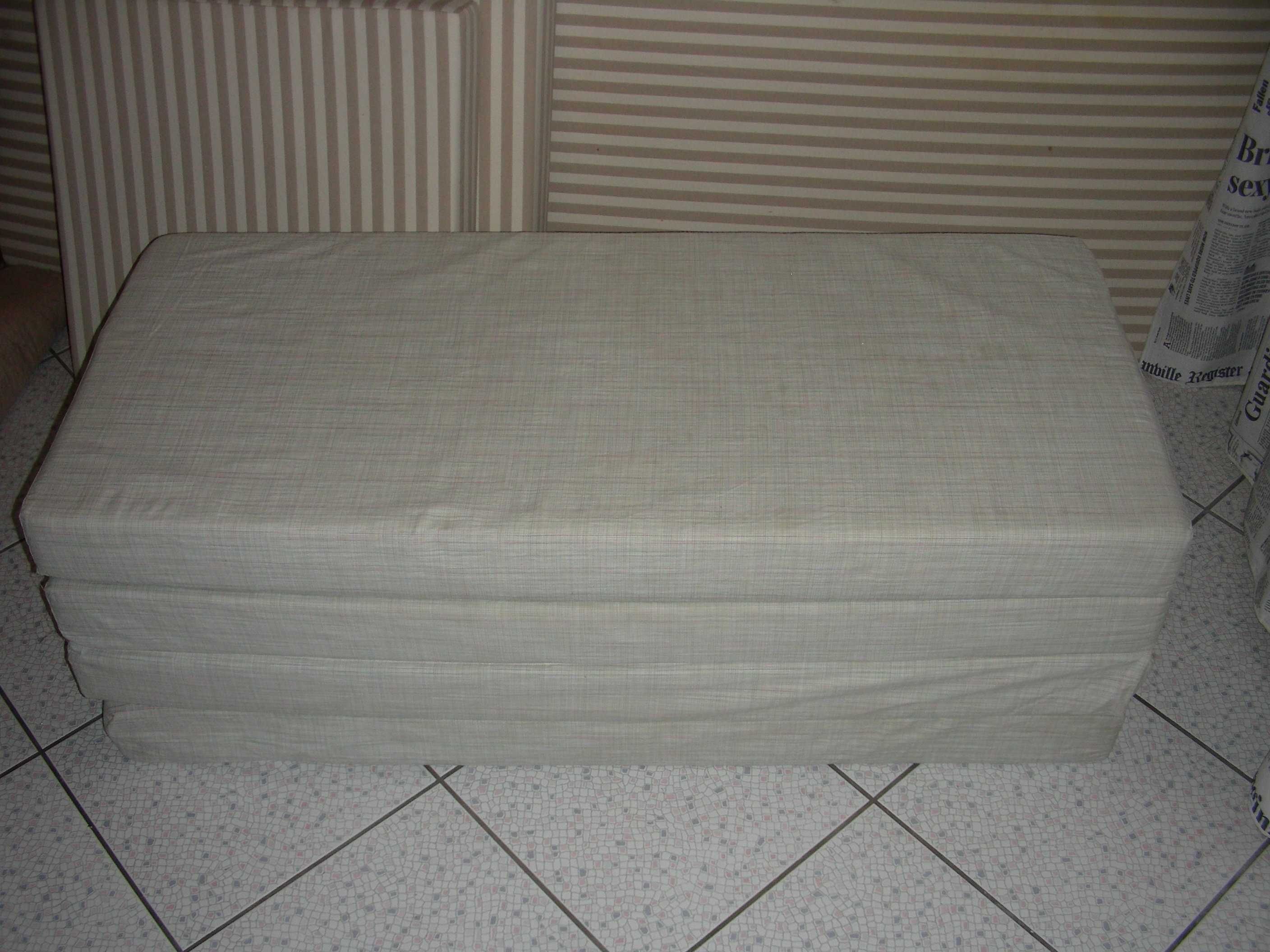 Sofa do spania 120x53,7x40 Rozkładana Materac 120x215x10. Jak nowa.