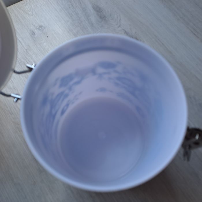 Plastikowe pojemniki wzor cebulowy.