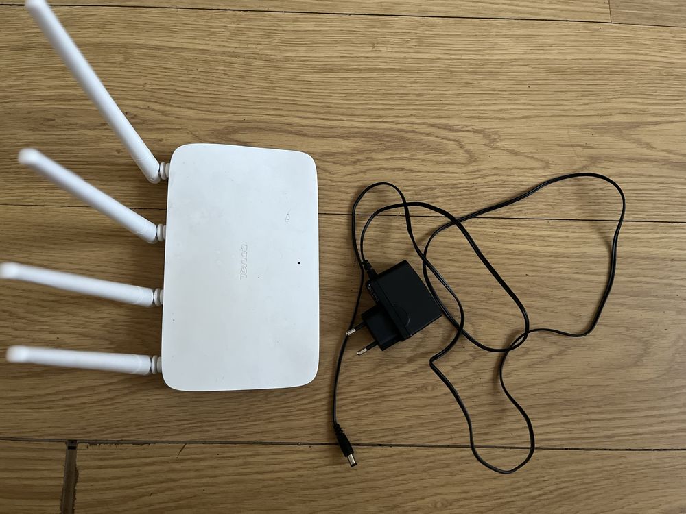 Wi-Fi роутер Tenda N300