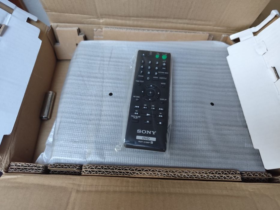 Leitor DVD Sony na caixa