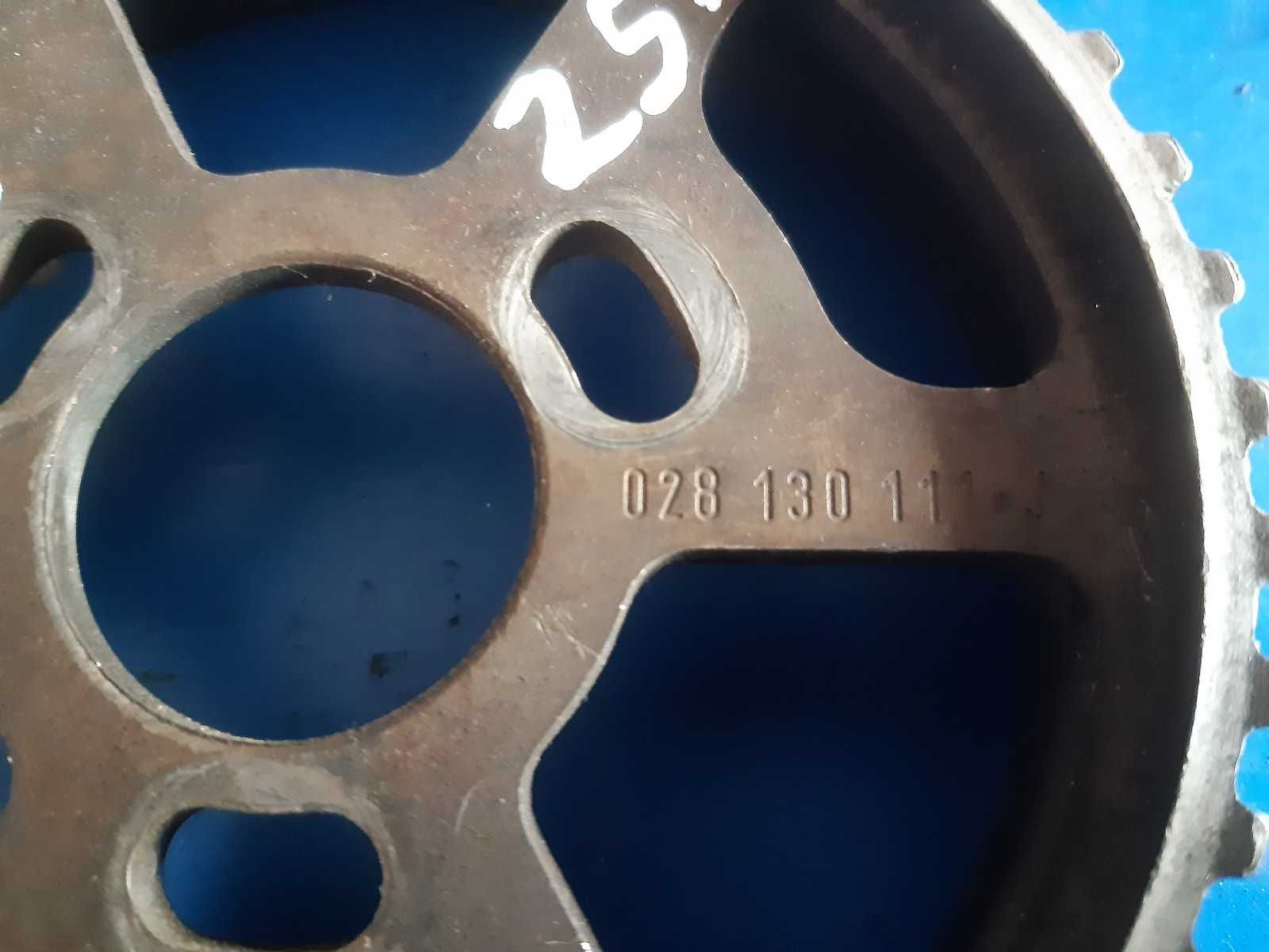 Koło pasowe pompy wtryskowej Vw Passat B5 Audi A4 1.9 TDI 028'130111J
