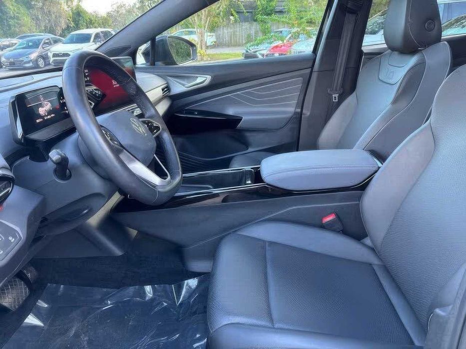 Volkswagen ID.4 Pro S Plus      2023