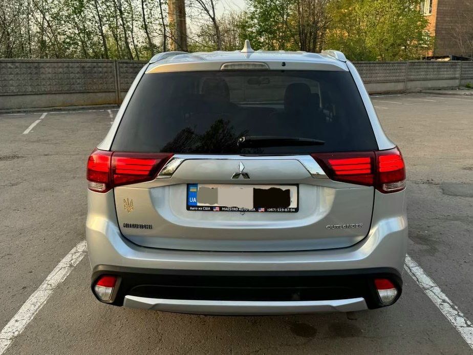 Mitsubishi Outlander 2017