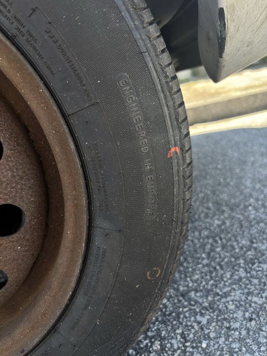 Pneus 165/70 R13