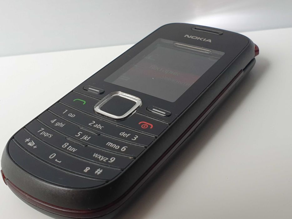 телефон Nokia 1661