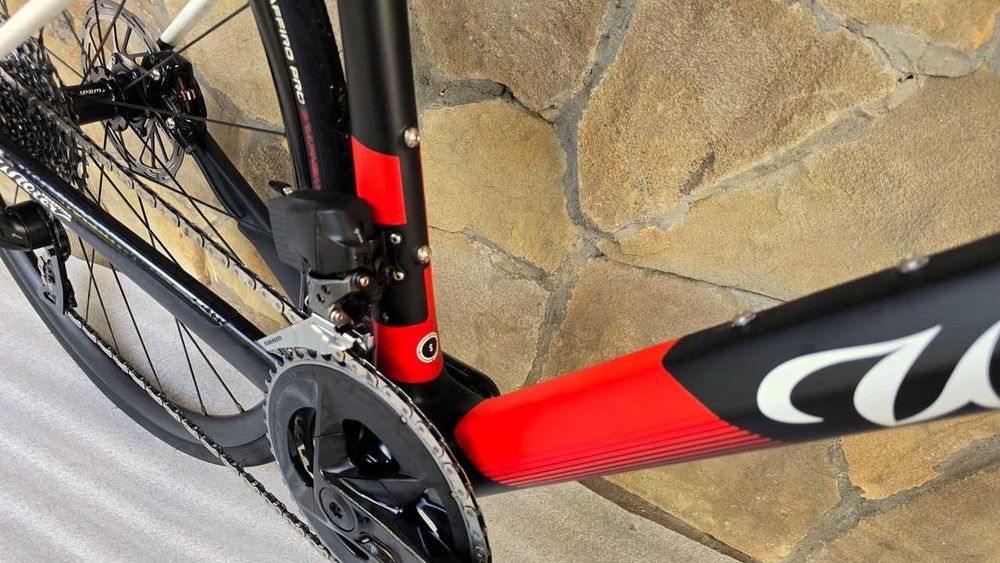 Карбоновий шосейний велосипед Wilier Garda Sram Rival eTap AXS