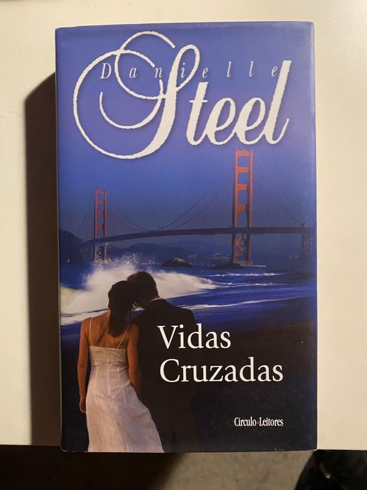 Livros com capa dura da Danielle Steel