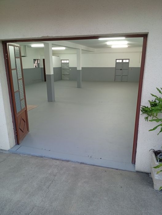 Arrenda  rés chão Armazém