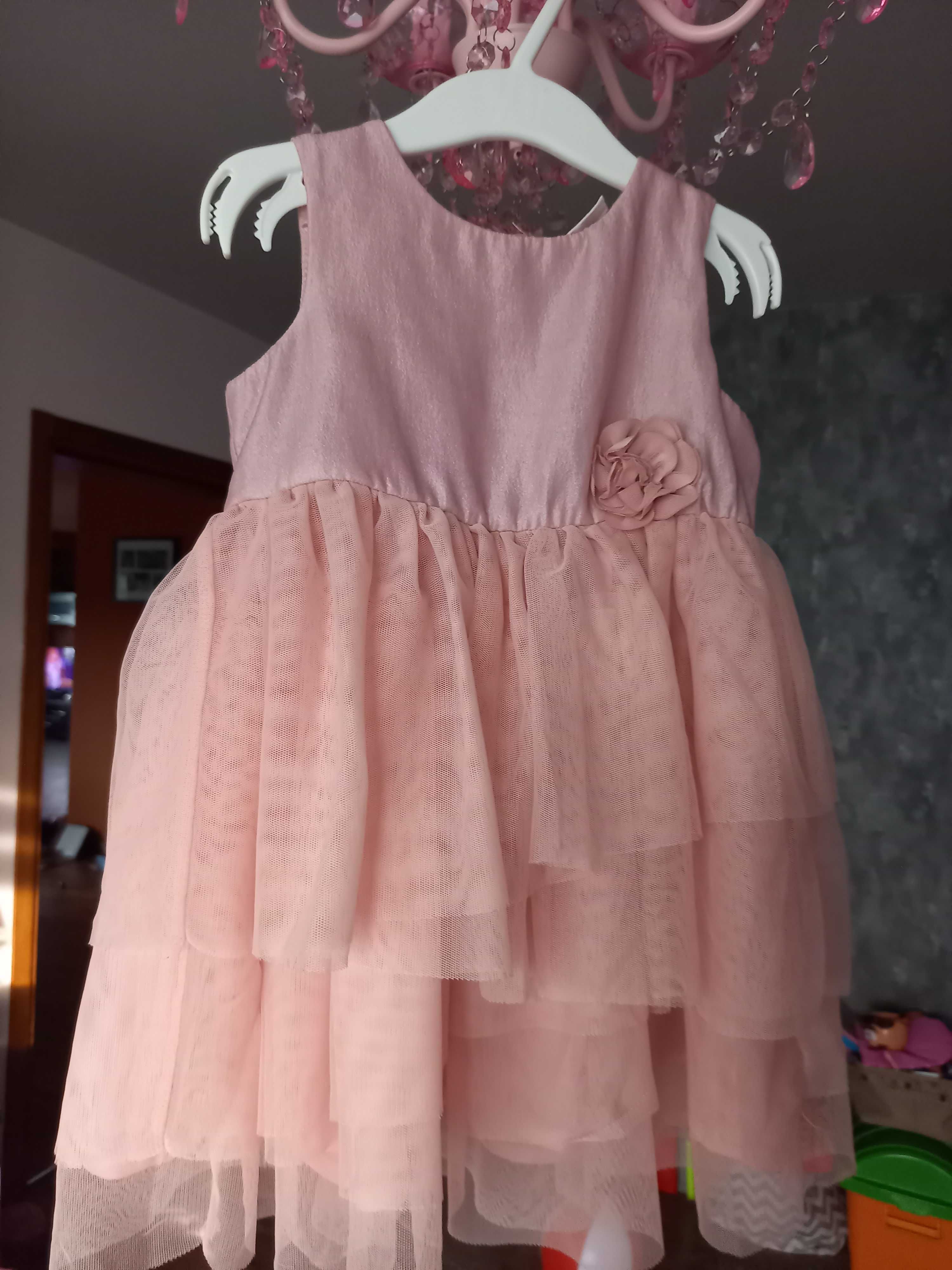 Piękna Sukienka różowa 86, HM