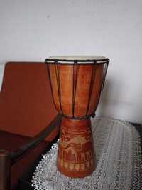 Mały bębenek Djembe