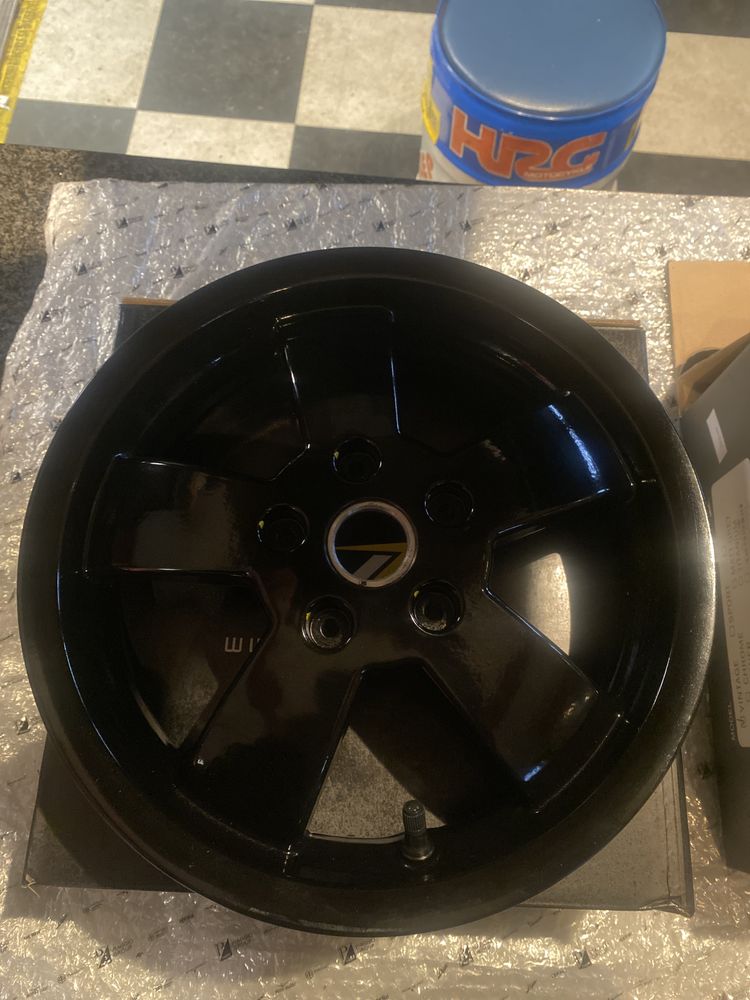 Felgi Piaggio Vespa GTS 125/300 idealny stan Jak Nowe 12 N187
