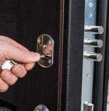 Домашний мастер, ремонт по дому, установка замков, мебель,сборка кухни