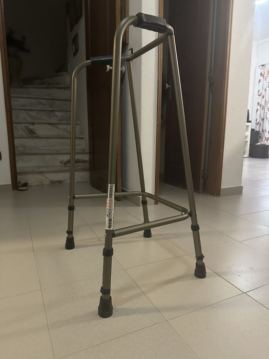 Andarilho ortopédico