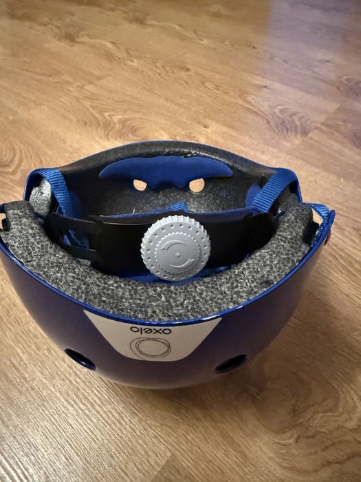 Kask dziecięcy regulowany na rolki, deskorolkę, rower niebieski Oxelo
