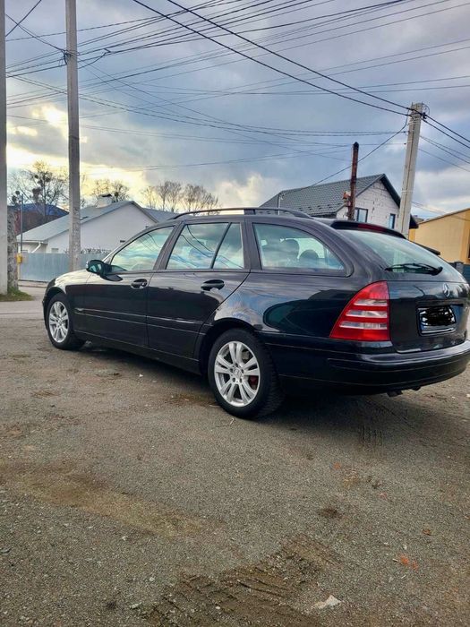 Продаю Mercedes w203 2.2 cdi пробег302000км