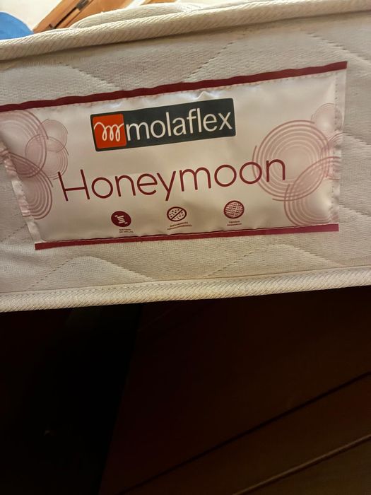 Colchão branco usado em ótimo estado(1.33x1.83)