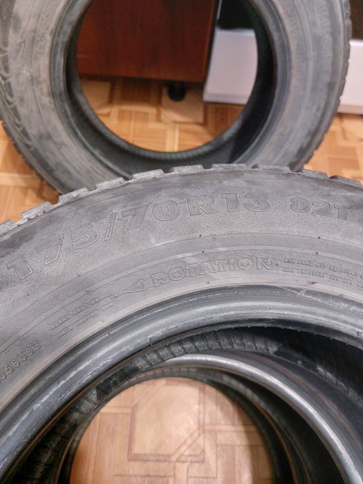 Комплект зимових шин Nokian  175/70 R13  Б/У.
