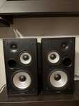 Edifier R2750DB