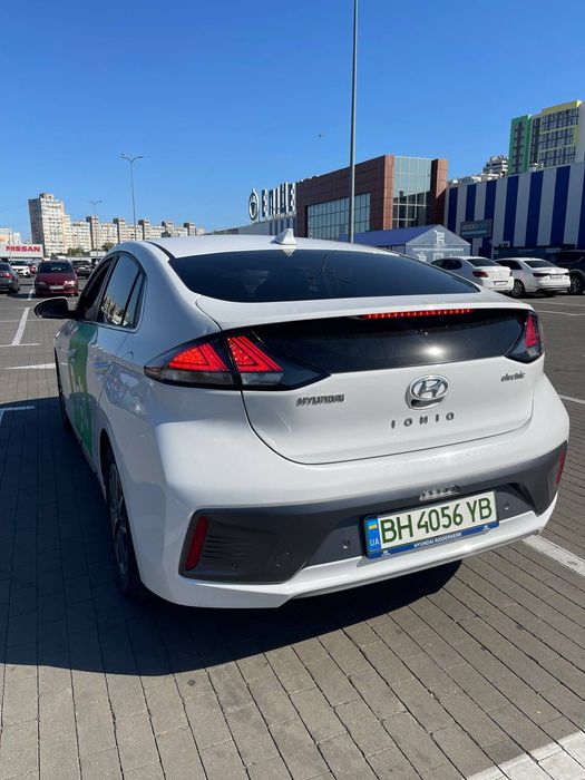 Hyundai IONIQ рест