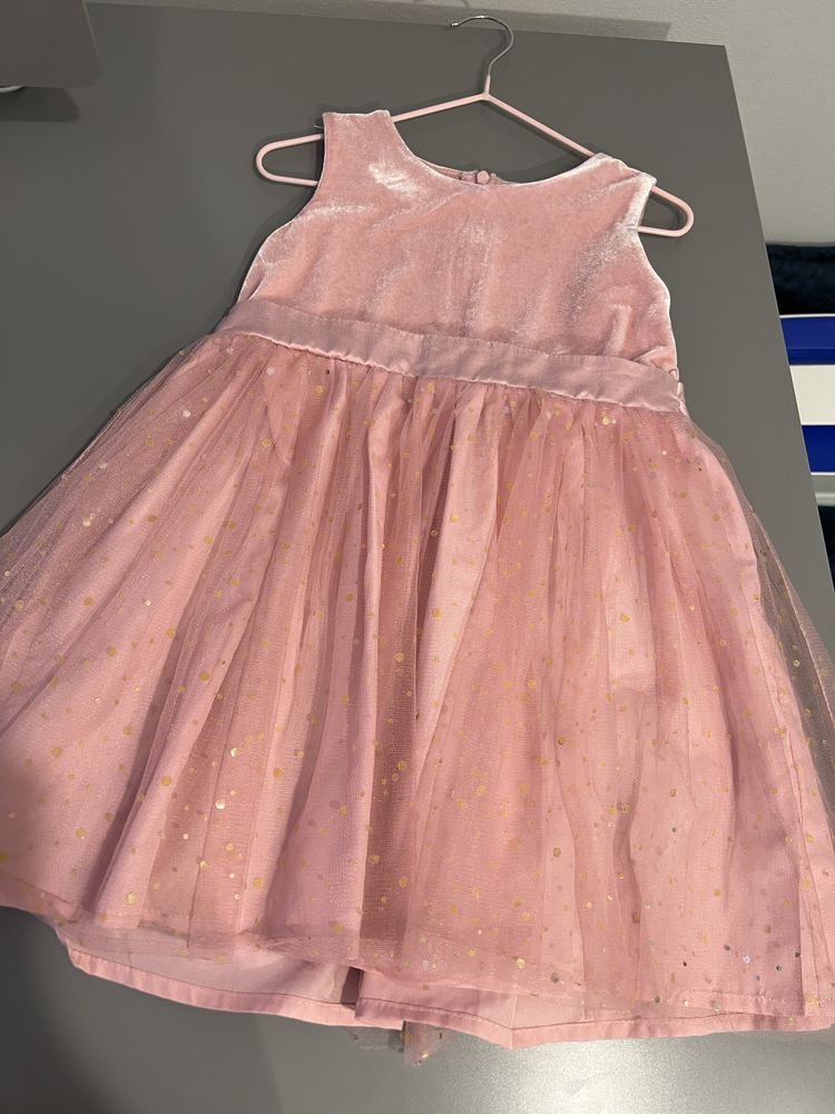 Okazja! Sukienka dla dziewczynki 104 cm Różowa