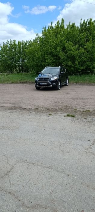 Форд Куга 2 л дізель 2013 року,в хорошому стані.